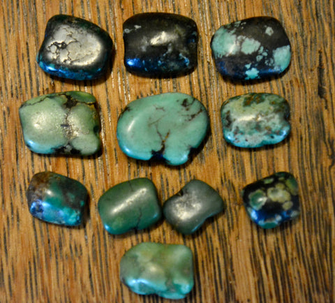 RH 203  A Group of 11 Tibetan Turquoise Beads